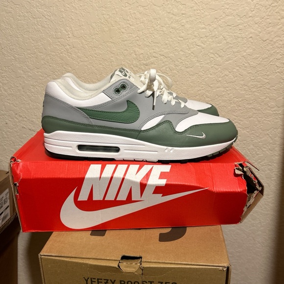 Nike Air Max 1 Spiral Sage OG Green and White Air Max Sneakers - Picture 2 of 7